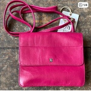 HOBO Jill Wallet Leather Crossbody Bag Fuschia Pink; adjustable strap. NWT